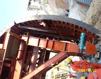 行走機(jī)構(gòu)